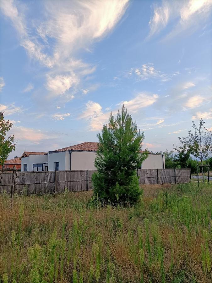 Suite Privative De 28M2 Climatisee, Proche Plage Et Commerces Audenge Exterior photo